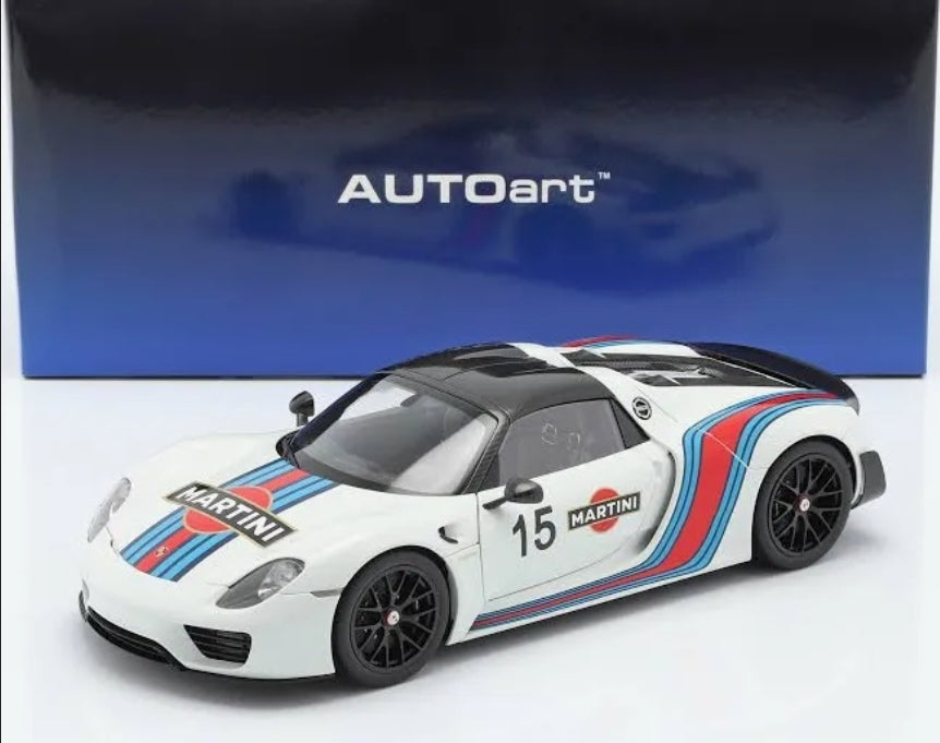 Porsche 918 Spyder Martini 1:18