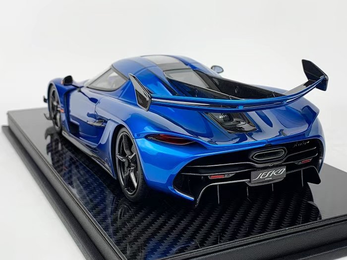 Koenigsegg Jesko Attack Imperial Blue 1:18