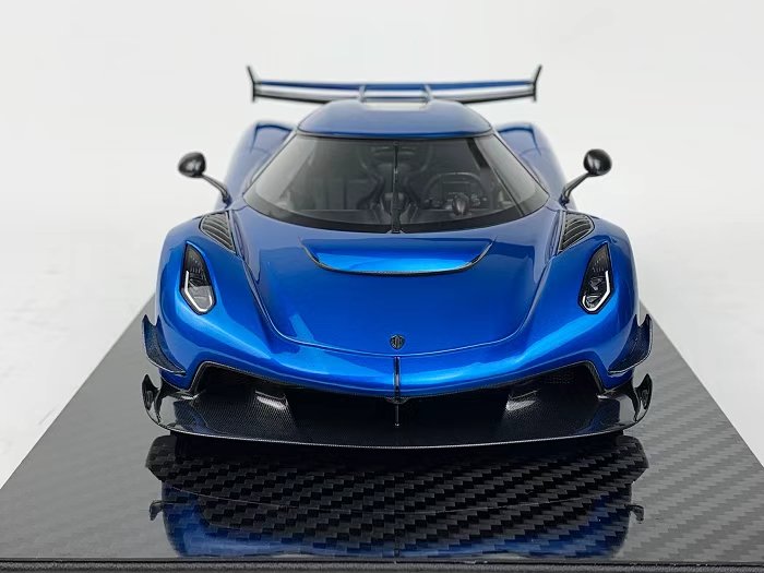 Koenigsegg Jesko Attack Imperial Blue 1:18