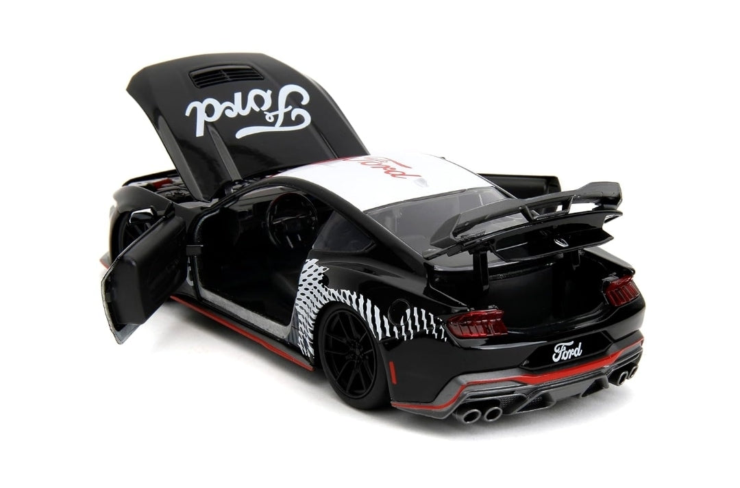 Mustang Dark Horse 1:18