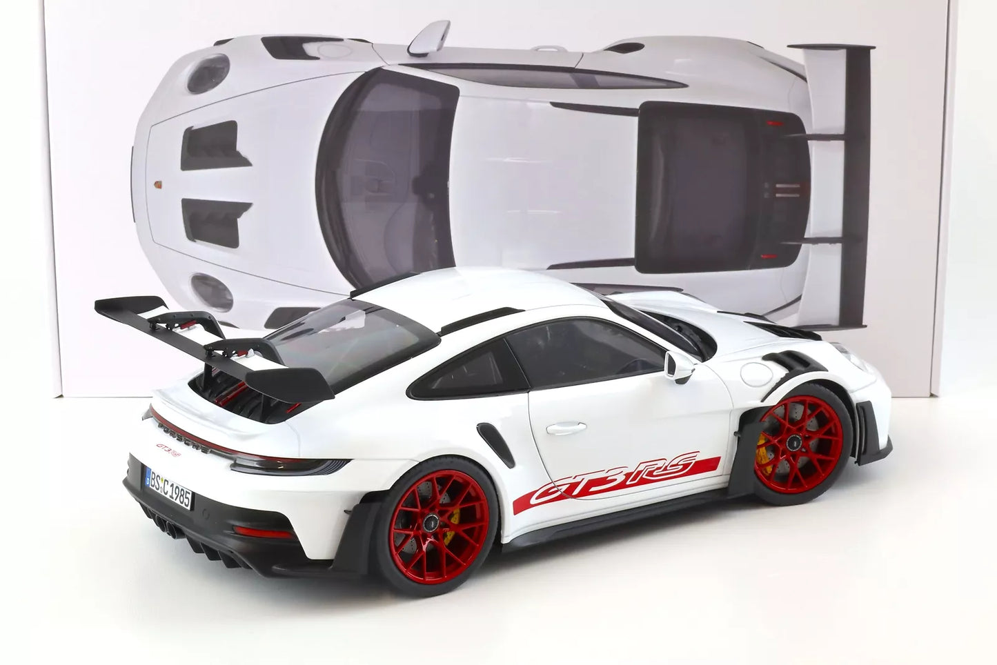Porsche 911 GT3 RS 1:18